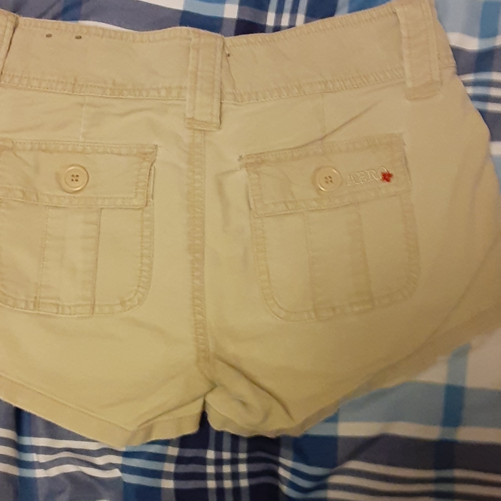 Khaki Aeropostale shorts